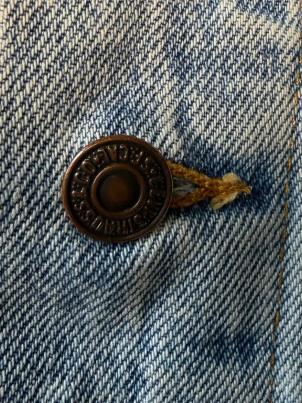Vintage Levi's 70507 Black Label Denim Jacket L Made in USA Bleach Wash 90s - Picture 11 of 13
